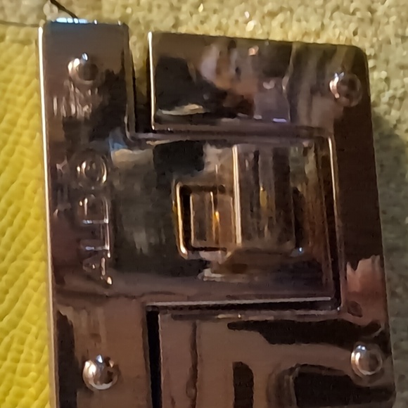 Aldo shoulder bag crossbody or clutch? - Picture 3 of 5